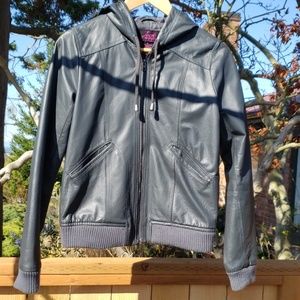 🚫SOLD 🚫 NWOT Dark gray blue 100% genuine leather jacket